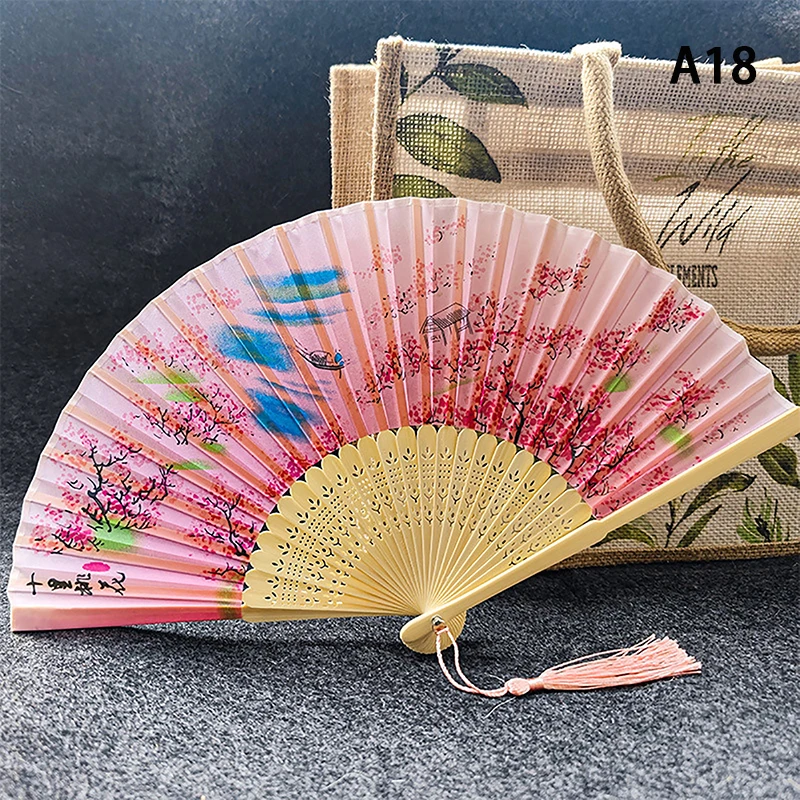 Dessin éventail japonais - éventail floral enchanté
